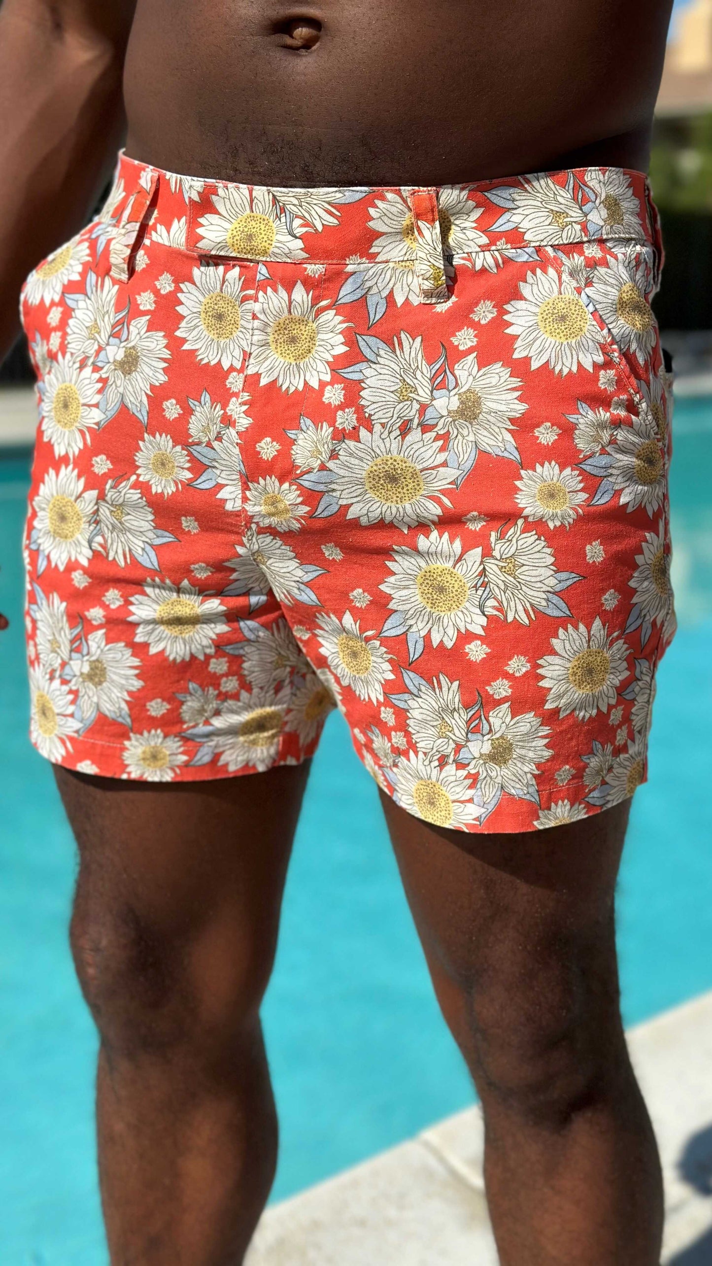 Short in Sonnenblumen Druck